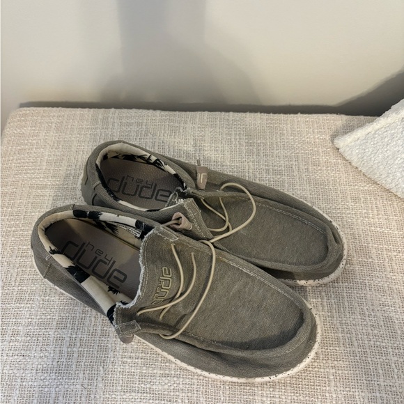 HeyDude men size 12 - Picture 3 of 4